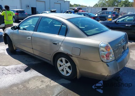 2004 Nissan Altima 2.5 Sl z USA, uszkodzony, nr VIN 1N4AL11D74C197701
